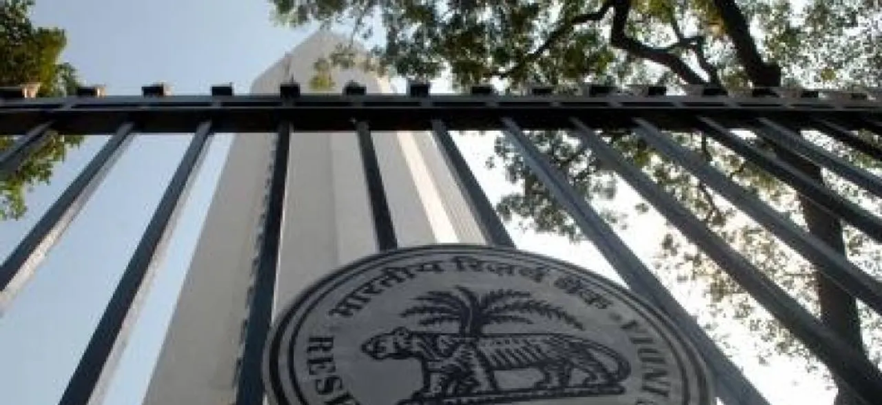 देश का निर्यात जून में 17 फीसदी बढ़ा, व्यापार घाटा 16.6 अरब डॉलर