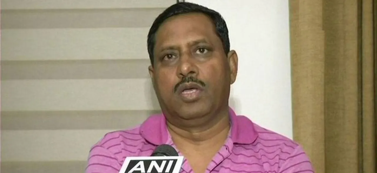 'हिंदू पाकिस्तान' शब्द पर मचे बवाल के बाद बीजेपी सांसद ने कहा, अगर यह भारत है तो AMU में मिले SC/ST को आरक्षण