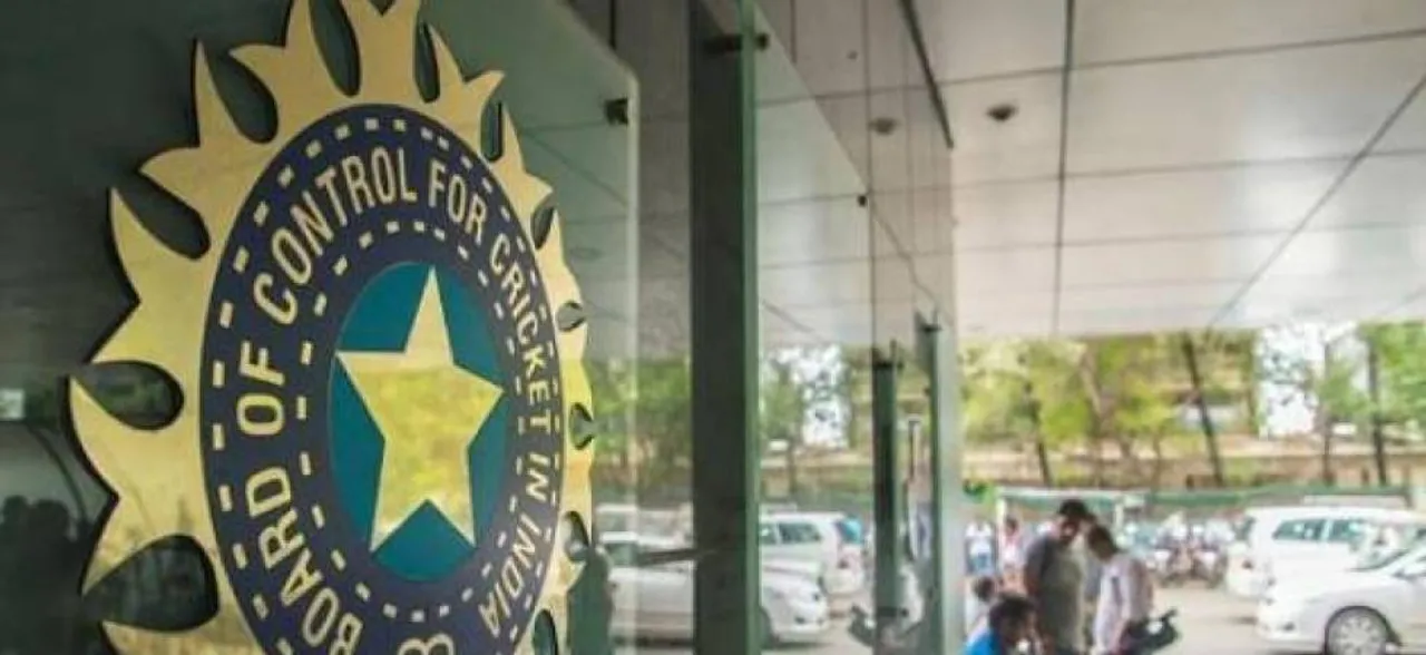 राजीव शुक्ला के सहायक ने कथित तौर पर मांगी रिश्वत, BCCI ने किया सस्पेंड
