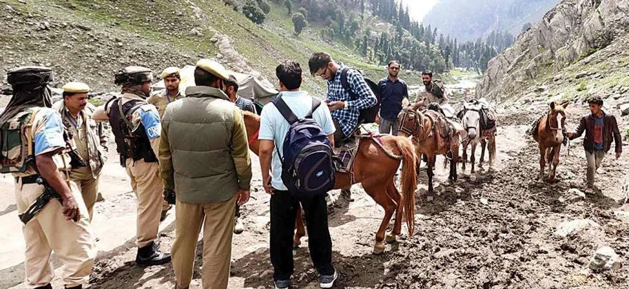 अमरनाथ यात्रा : 1,561 तीर्थयात्रियों का जत्था रवाना, 26 अगस्त को समाप्त होगी यात्रा