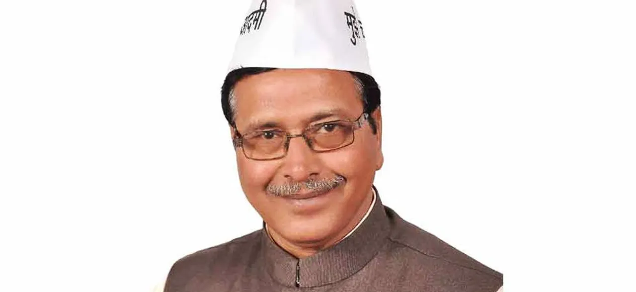 जितेंद्र तोमर के बाद फ़र्ज़ी डिग्री के मामले में फंसे एक और AAP विधायक,  फ़तेह सिंह के खिलाफ FIR दर्ज