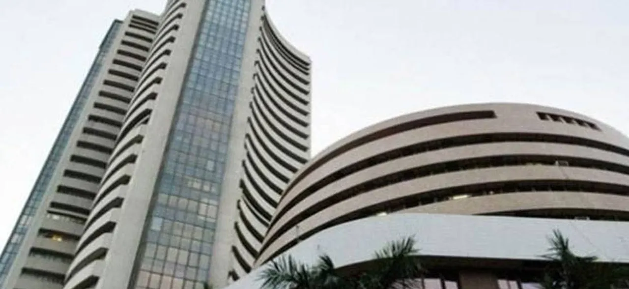 रूपये में गिरावट पर शेयर बाजार में रौनक, सेंसेक्स पहली बार 36,850 के पार, निफ्टी 11100 के ऊपर