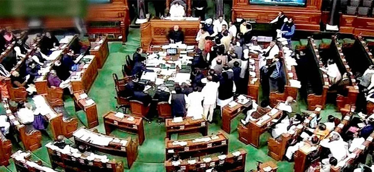NRC पर रार, असम में एयरपोर्ट पर रोके जाने के बाद TMC का लोकसभा में हंगामा