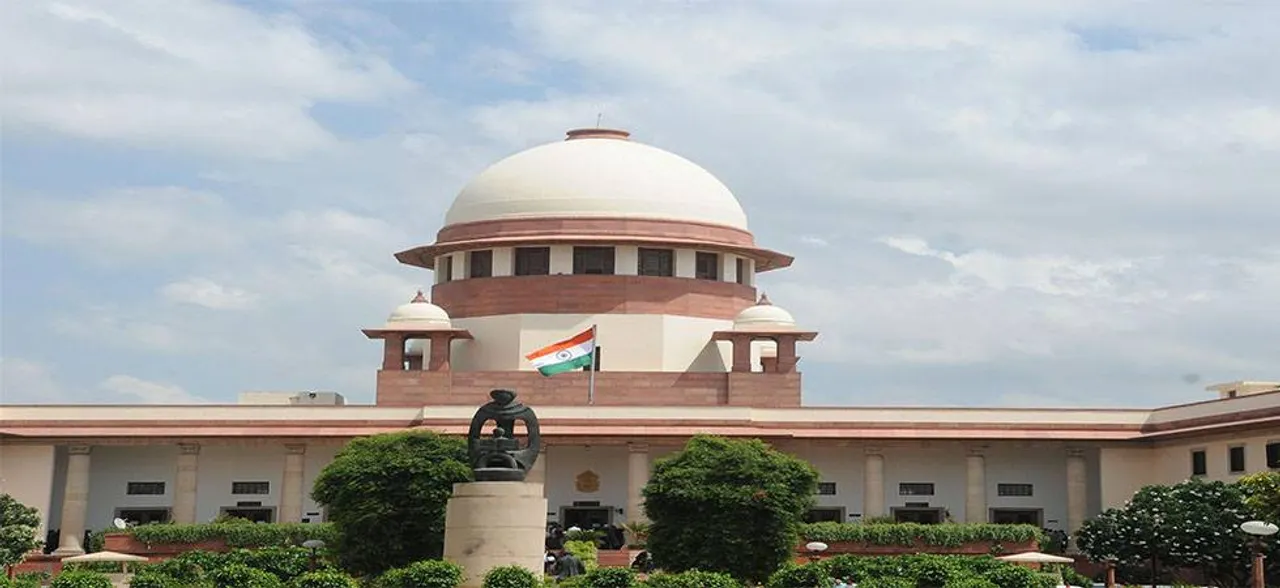 अनुच्छेद 35A: सुप्रीम कोर्ट में सुनवाई टली, संविधान पीठ को भेजने पर होगा विचार