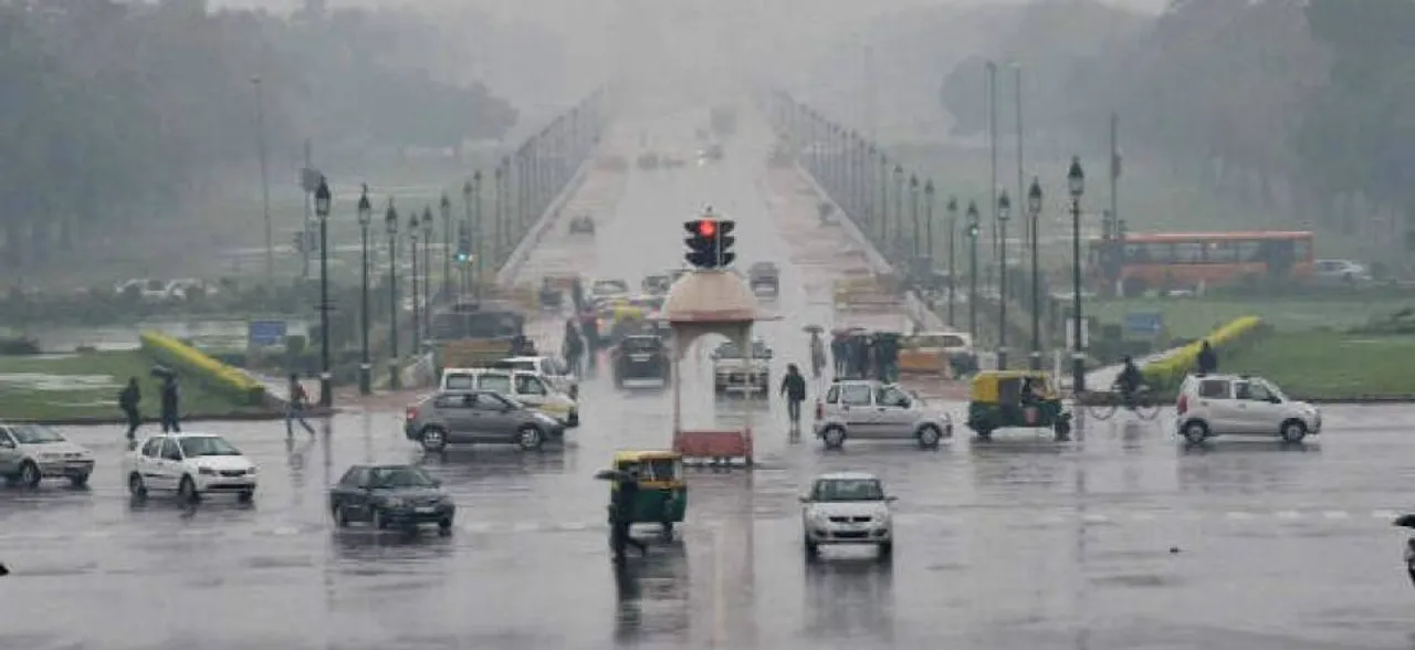 दिल्ली में झमाझम बारिश, उत्तर प्रदेश-उत्तराखंड समेत कई इलाकों में हाई अलर्ट