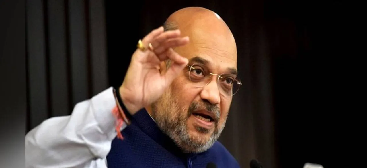 अमित शाह का राहुल गांधी पर पलटवार, कहा- आंख मारने से फुर्सत मिले तो तथ्यों की करें जांच, दलितों के साथ कांग्रेस करती है दयाभाव जैसा व्यवहार