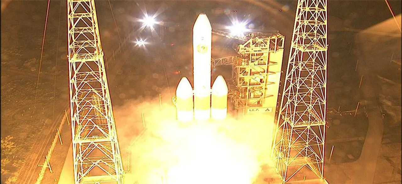 सूर्य को छूने के लिए NASA का यान हुआ लॉन्च, नासा ने ट्वीटर पर दी जानकारी