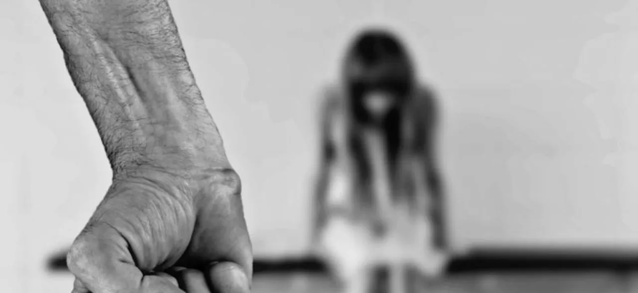 भोपाल हॉस्टेल रेप केस: एक और लड़की ने लगाया रेप का आरोप, कहा- 'जबरदस्ती दिखाया जाता था पॉर्न, मना करने पर करता था मारपीट'