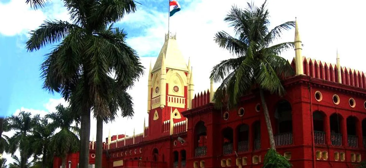 न्यायमूर्ति कल्पेश झवेरी ने ओडिशा के मुख्य न्यायाधीश की ली शपथ