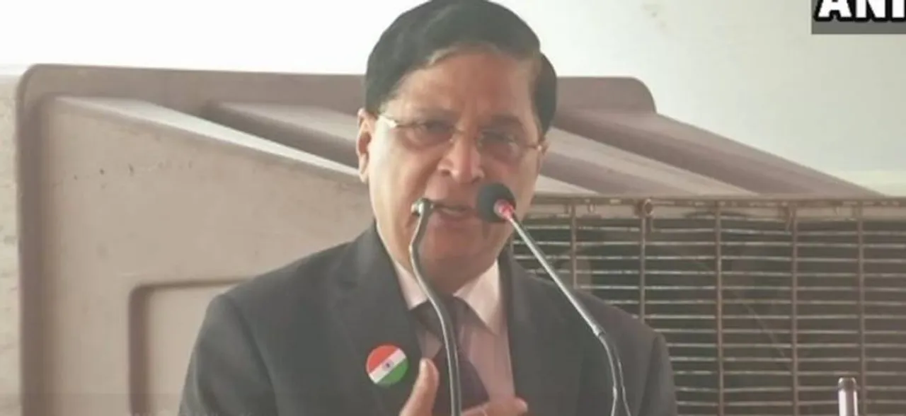 स्वतंत्रता दिवस समारोह में बोले CJI, संस्थाओं को तोड़ना आसान लेकिन चलाना मुश्किल