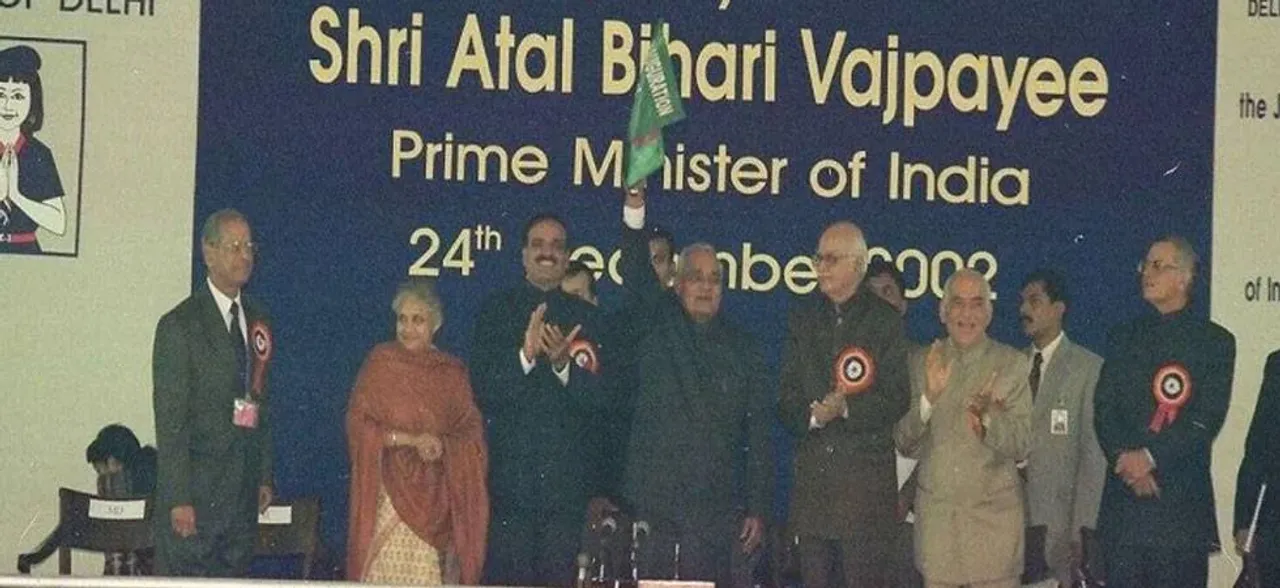 दिल्ली मेट्रो में सफर करने वाले पहले यात्री थे अटल बिहारी वाजपेयी, पढ़ें पहली बार कहां गए थे