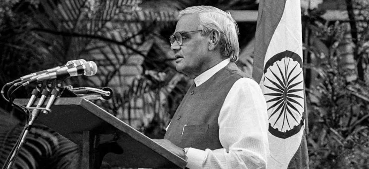 ...जब वाजपेयी ने अमेरिका की आंखों में धूल झोंककर किया था परमाणु परीक्षण
