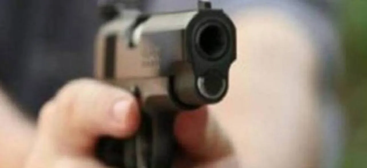 कोर्ट में पेशी के दौरान बिहार के गैंगस्टर संतोष को अपराधियों ने मारी गोली, मौके पर हुई मौत