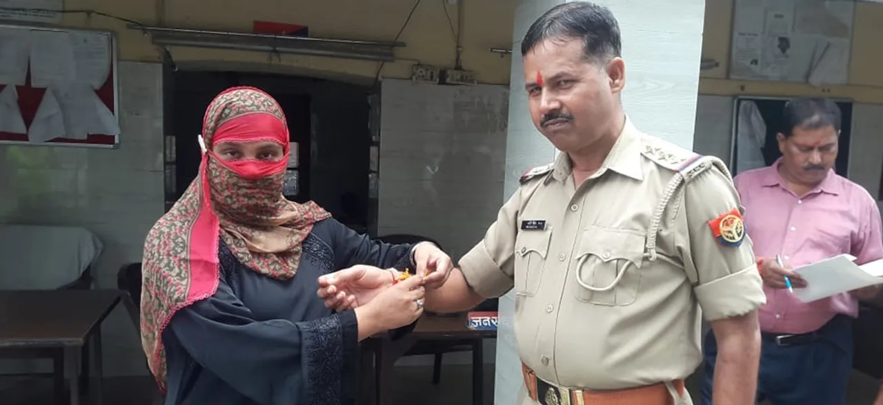 रक्षाबंधन पर मुस्लिम महिलाओं के राखी बांधने पर नाराज देवबंद ने जारी किया फरमान
