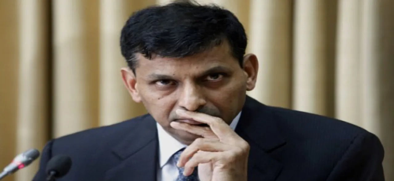 देश की विकास दर में गिरावट के लिए नीति आयोग ने पूर्व RBI गवर्नर रघुराम राजन को ठहराया जिम्मेदार