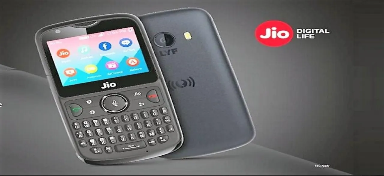 Jio Phone इस्तेमाल करने वालों के लिए खुशखबरी, इस दिन से चला सकेंगे WhatsApp