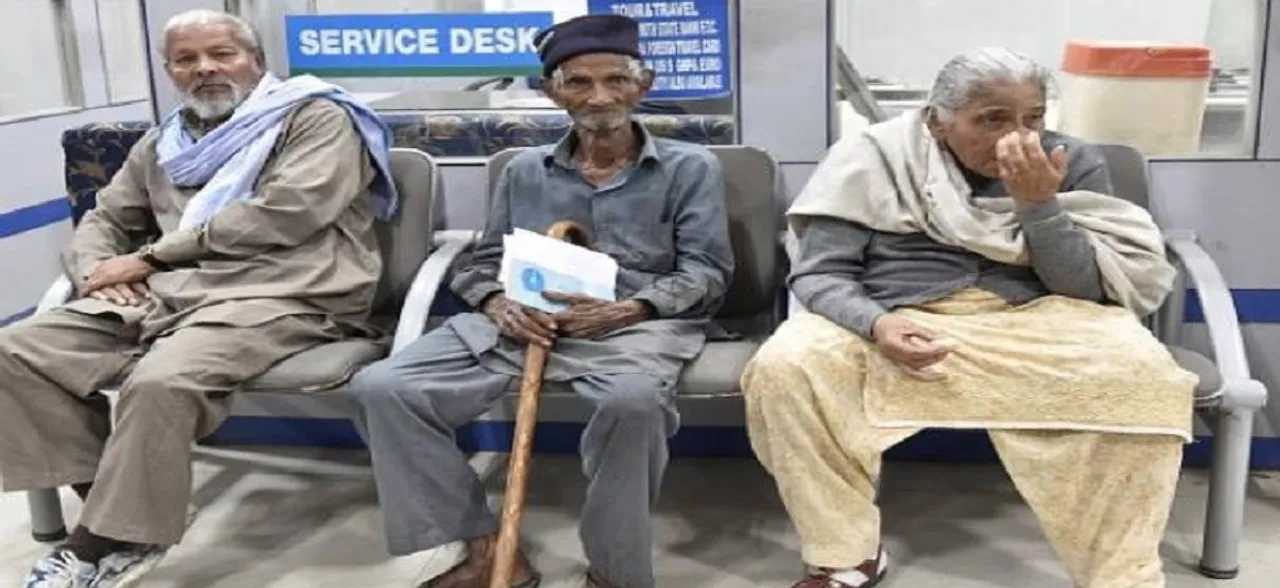 अब बुजुर्गो और नेत्रहीनों का साथ निभाएगा 'साथी' फोन, बनाएगा उनके जीवन को आसान