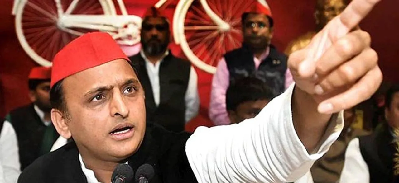 बीजेपी वालों ने गंगा माता को भी दिया धोखा, लोकतंत्र भी खतरे में : अखिलेश यादव