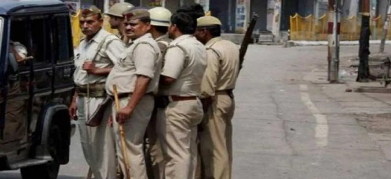 खाद्यान्न घोटाले में नोएडा से चार गिरफ्तार
