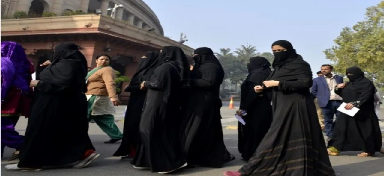 तीन तलाक अध्यादेश का मुस्लिम महिलाओं ने किया स्वागत, ओवैसी बोले- बढ़ेगा अन्याय