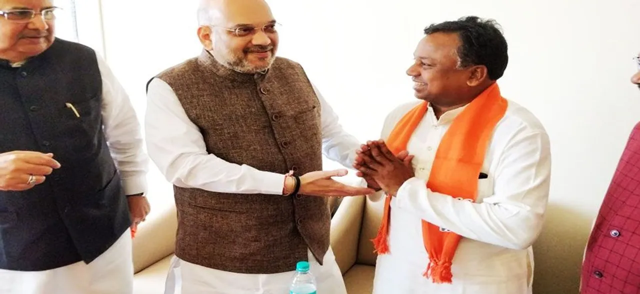 छत्तीसगढ़ कांग्रेस को चुनाव से पहले तगड़ा झटका, विधायक रामदयाल उइके बीजेपी में शामिल