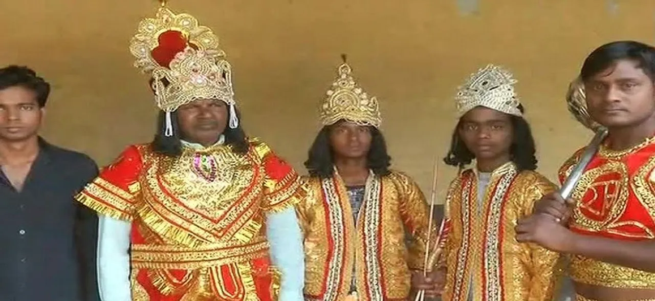 नवरात्रि 2018: लखनऊ में ऐसी रामलीला जहां पूरा मुस्लिम परिवार निभाते हैं रामायण का किरदार