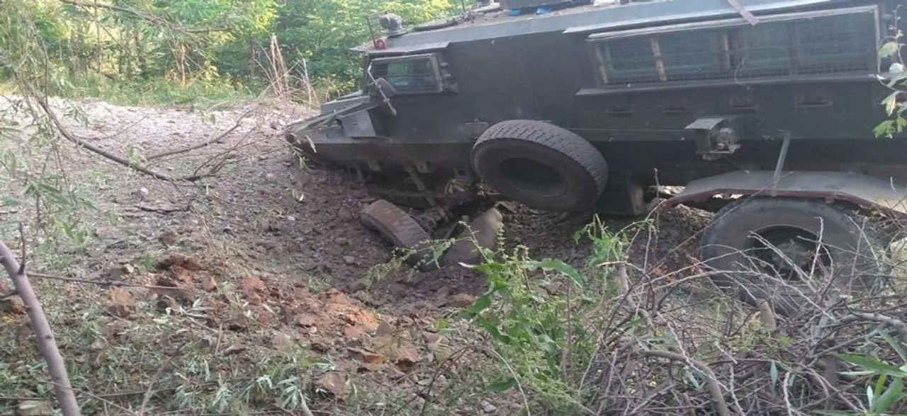 जम्मू-कश्मीर: पुलवामा में हुआ IED ब्‍लास्‍ट, गश्त कर रहे 7 जवान घायल