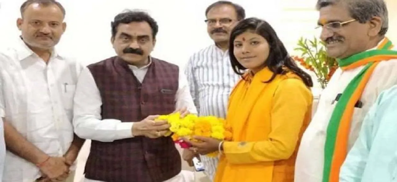 कांग्रेस को बड़ा झटका, स्टार प्रचारक साध्वी प्रियंका भाजपा में शामिल