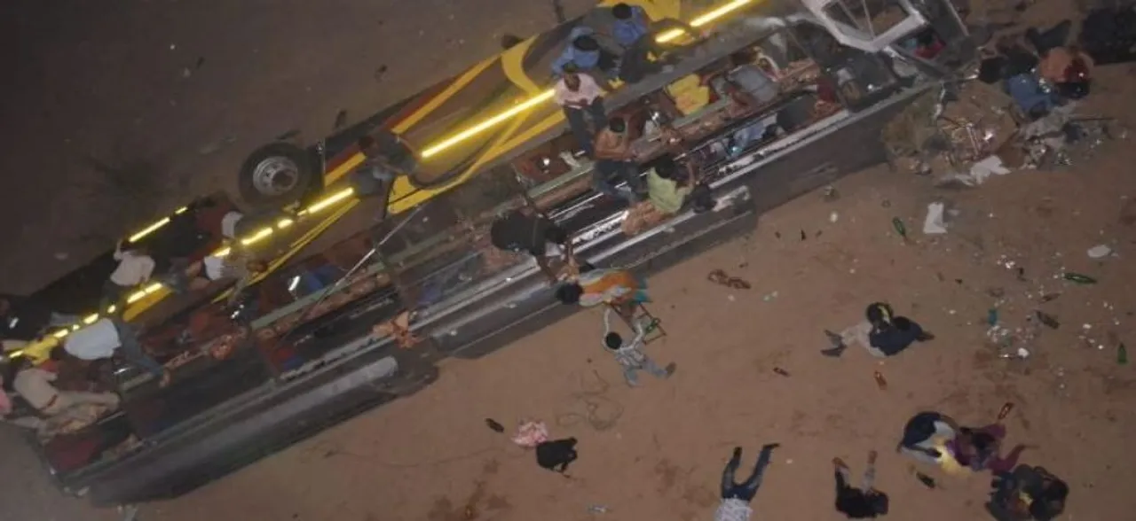 ओडिशा: कटक के महानदी पुल से नीचे गिरी बस, 12 लोगों की मौत, कई जख्मी