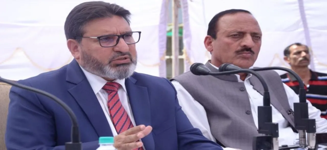 जम्‍मू-कश्‍मीर में कांग्रेस के साथ मिलकर पीडीपी बनाएगी सरकार, एनसी बाहर से देगी साथ
