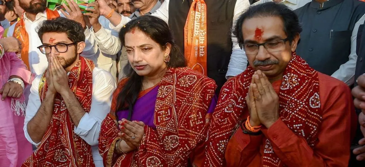 अयोध्या: बाल-बाल बचे उद्धव ठाकरे, टेक ऑफ के वक्‍त रनवे पर आ गई नीलगाय