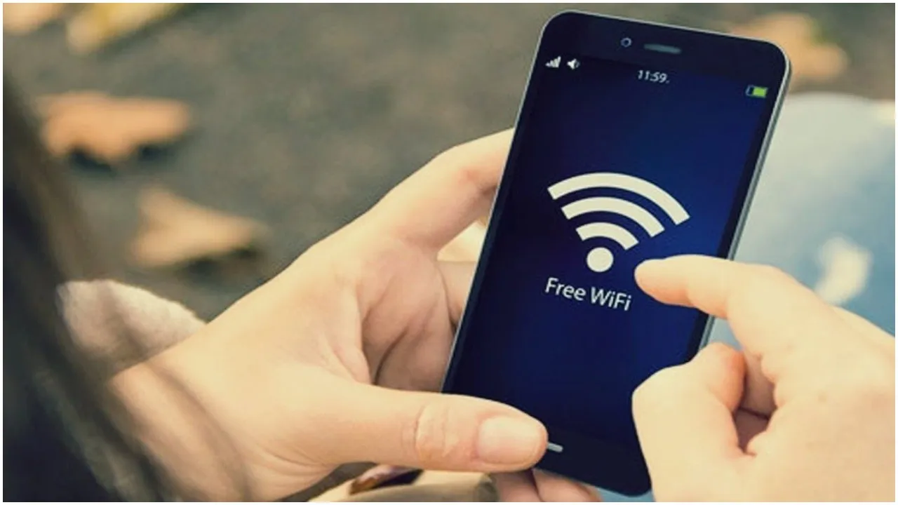 दिल्ली के मुख्यमंत्री अरविंद केजरीवाल ने दिल्लीवासियों को दी फ्री WiFi की सुविधा