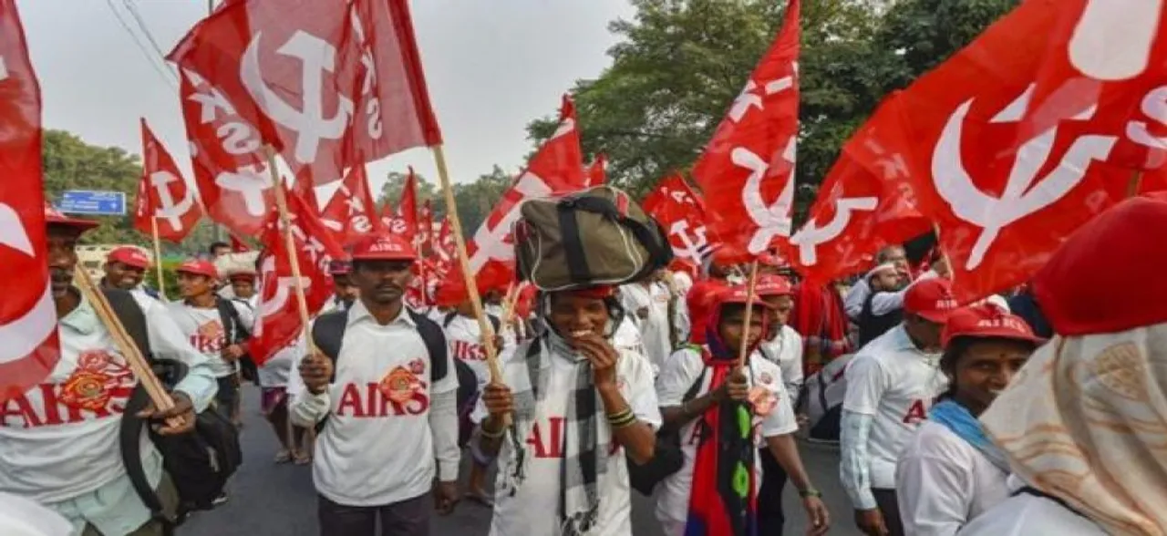 किसान रैली में भाग लेने पहुंचे महाराष्ट्र किसान की तीसरी मंजिल से गिरकर मौत, 6 लाख का था कर्ज