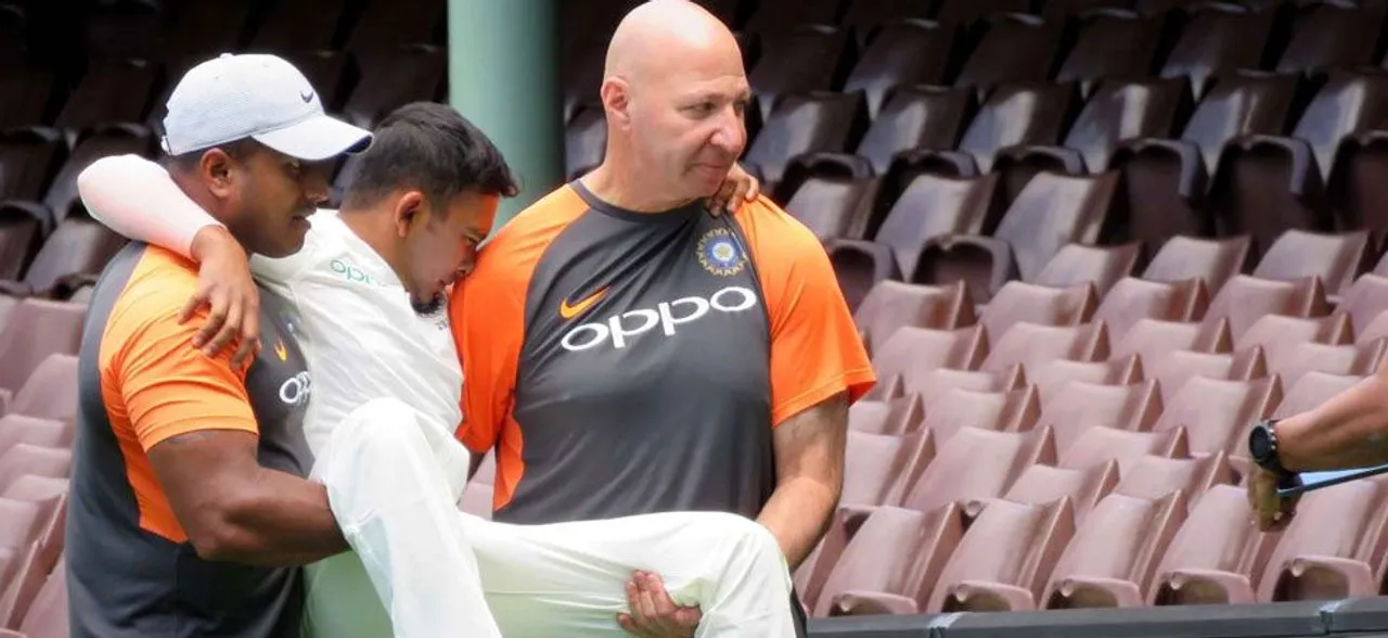 IND vs AUS: कोच रवि शास्त्री ने बताया आखिर कब लौटेंगे पृथ्वी शॉ