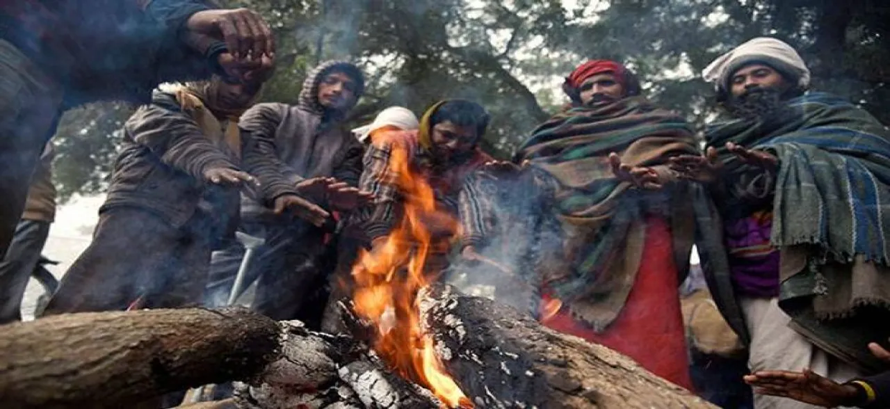 कश्मीर में हुई भारी बर्फबारी से माउंट आबू का तापमान 1 डिग्री पहुंचा