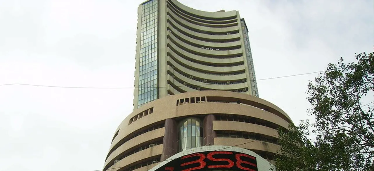 Stock Market Live : नए साल पर शेयर बाजार की पॉजिटिव शुरुआत