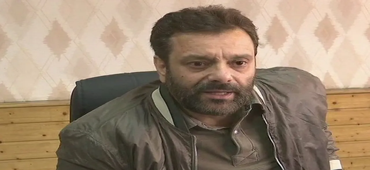 जम्मू-कश्मीर: महबूबा मुफ्ती की पार्टी PDP को एक और झटका, जावेद मुस्तफा मीर ने दिया इस्तीफा