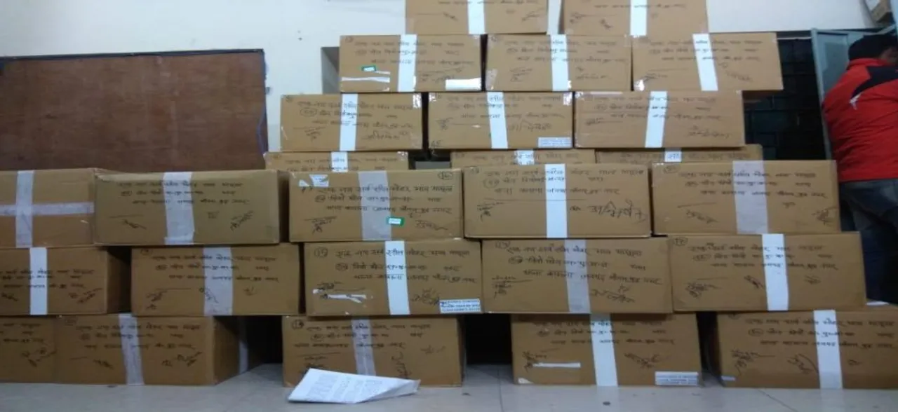 1.31 करोड़ रुपये के मोबाइल फोन से लदा ट्रक लूटा, हत्थे चढ़े बदमाश तो मिली ये भी चीज