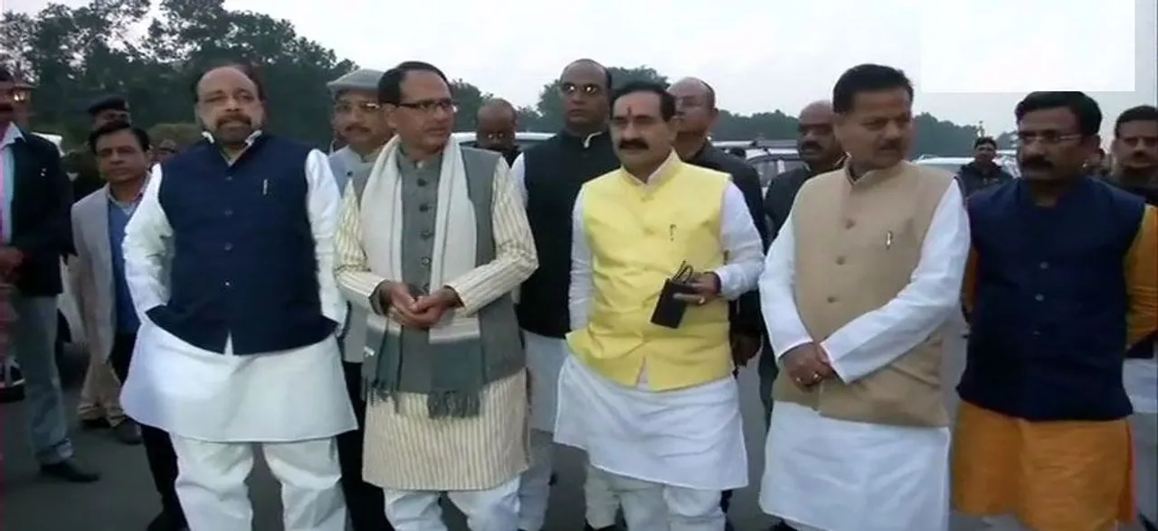 राष्ट्रपति कोविंद से मिले शिवराज सिंह चौहान, MP में स्पीकर और डिप्टी स्पीकर चुनाव के खिलाफ कार्रवाई की मांग की