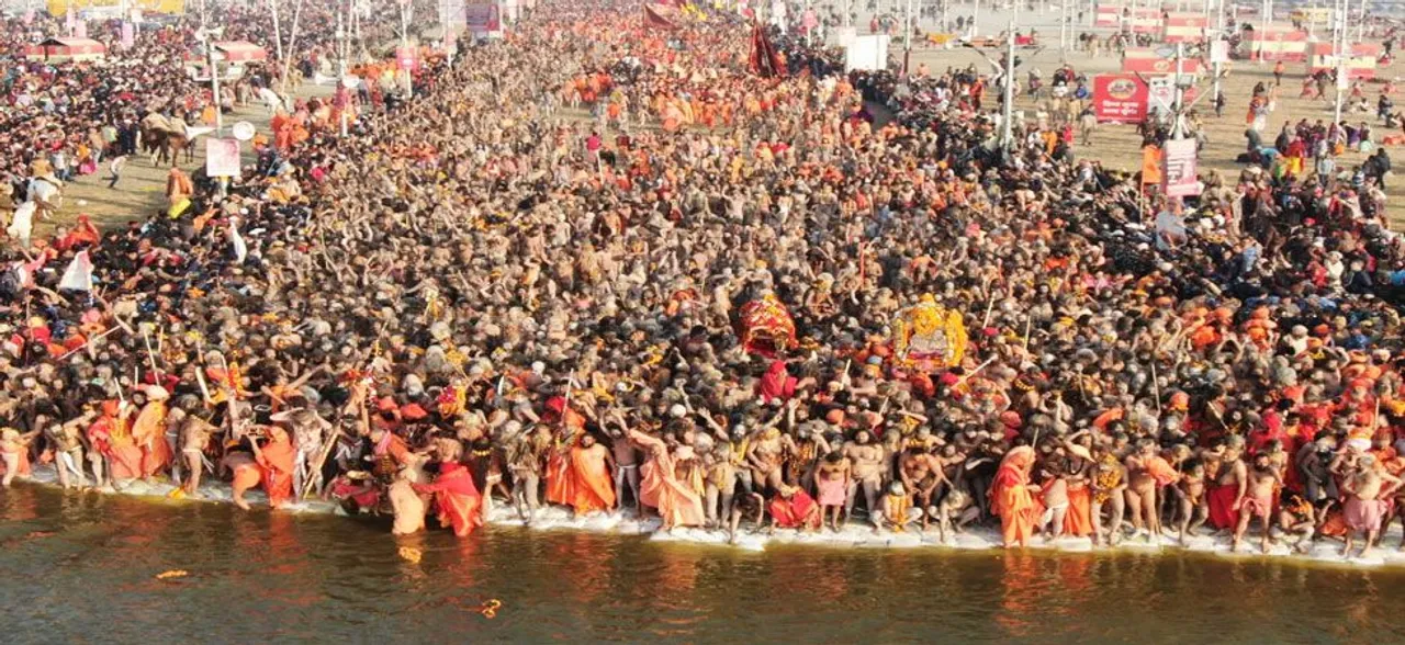 Kumbh Mela 2019: मकर संक्रांति पर 2 करोड़ श्रद्धालुओं ने संगम में लगाई डुबकी, कुंभ मेले का आगाज