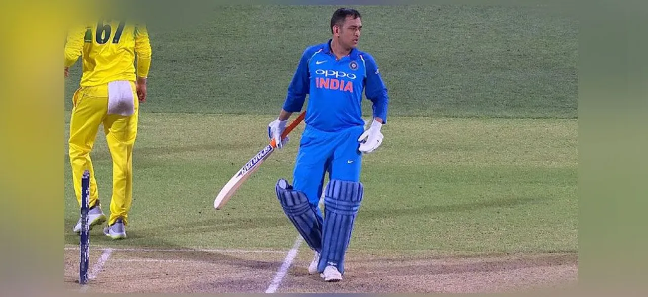 IND vs AUS: एडिलेड में धोनी ने लिया अवैध रन, वायरल वीडियो पर फैन्स का गुस्सा फूटा