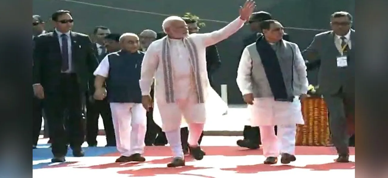PM मोदी का तीन दिवसीय गुजरात दौरा, Vibrant Gujarat Global Trade Show का किया उद्घाटन