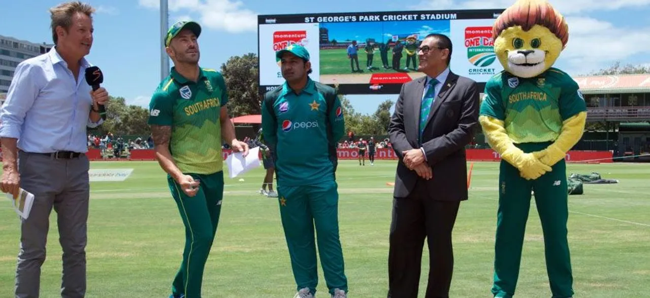 SA vs PAK: सरफराज अहमद ने एंडिले फेलुकवायो पर की नक्सलीय टिप्पणी, कहा- तेरी मां.....!