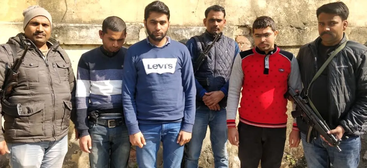 उत्तर प्रदेश : 50,000 सिपाहियों की भर्ती परीक्षा में STF ने  सॉल्वर गैंग से जुड़े 24 लोगों को पकड़ा