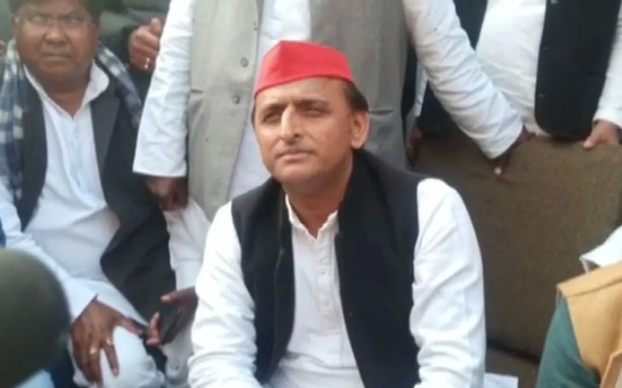अखिलेश यादव का योगी आदित्यनाथ पर तंज, कहा- हमारे CM बाबा लैपटॉप जानते नहीं तो मिलेगा कैसे