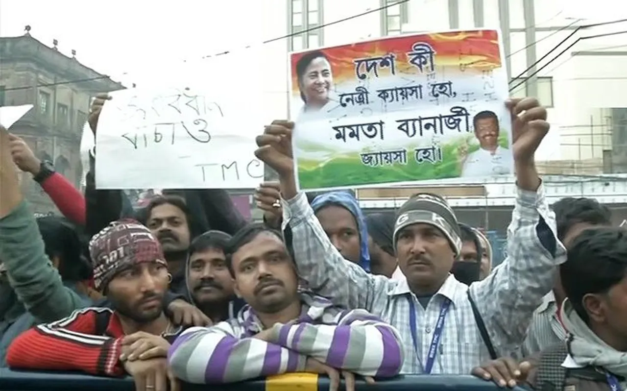 TMC Protest: बांकुड़ा में राष्ट्रीय राजमार्ग 60 को रोककर कार्यकर्ताओं ने केंद्र के खिलाफ बोला हल्ला