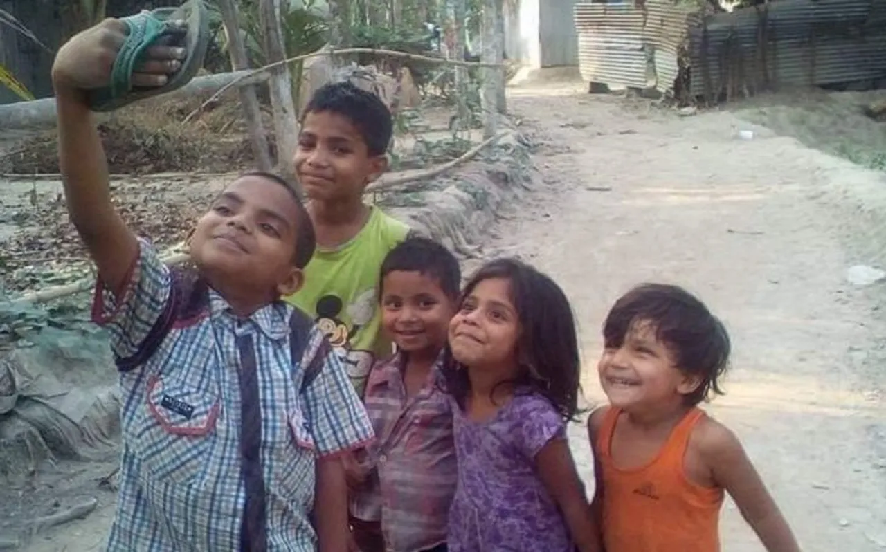 इस 'चप्‍पल सेल्‍फी' को आपने Like किया क्‍या, अमिताभ बच्‍चन भी फिदा हो गए इस तस्‍वीर पर