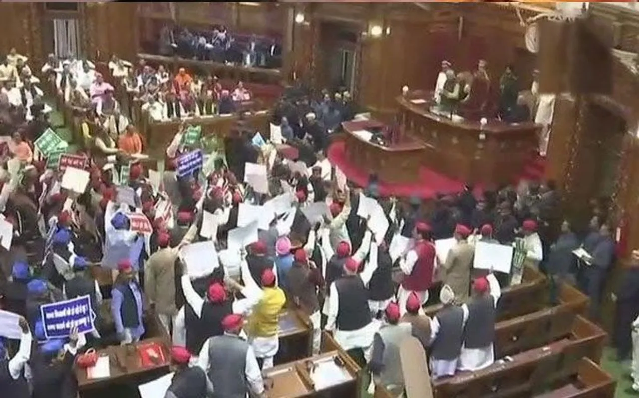 सीएम योगी ने विपक्ष को बोला 'गुंडा', तो जवाब में SP ने कहा मुख्यमंत्री 'लोकल डॉन'