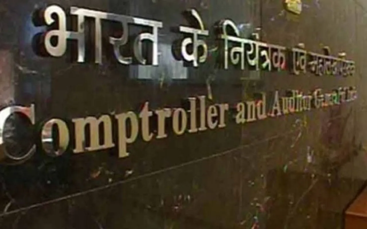 CAG ने अपाचे, चिनूक हेलीकॉप्टरों की खरीद में खामियां पाईं