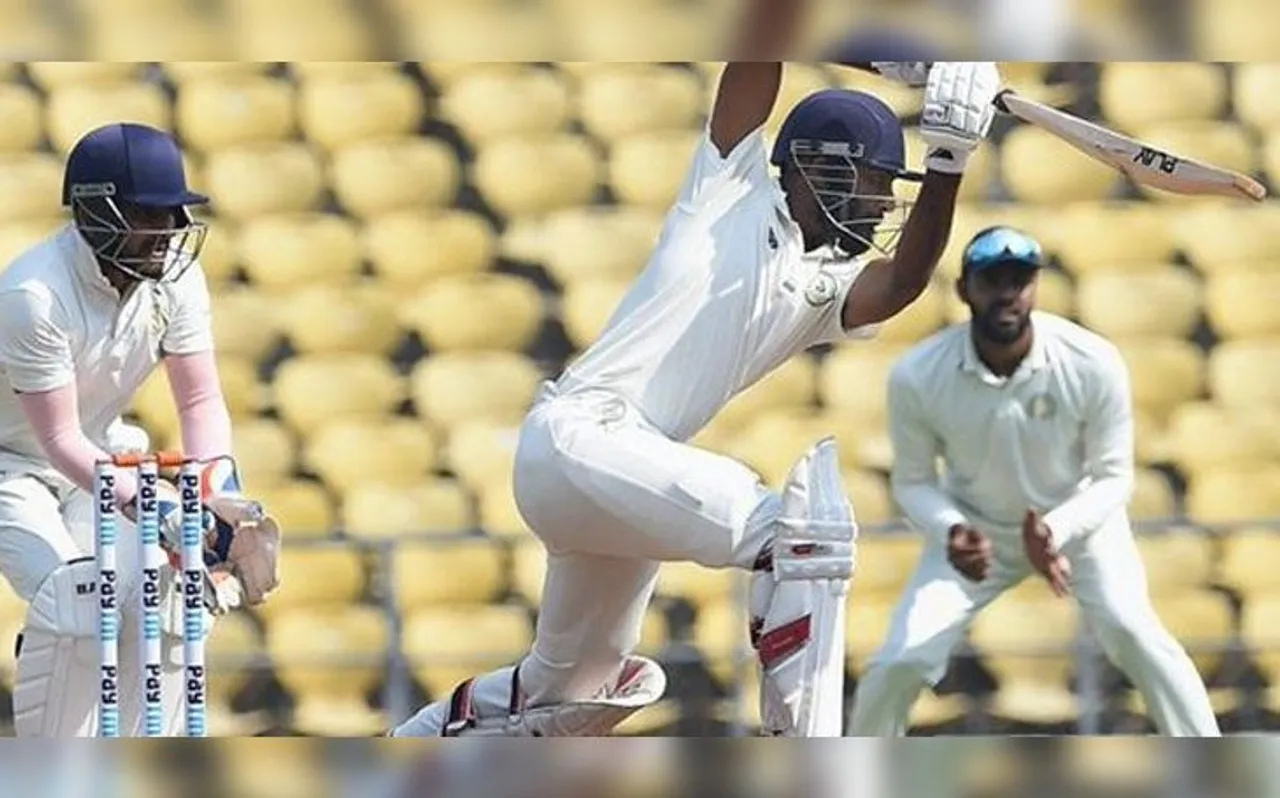 Irani Cup, Vidarbaha vs ROI, Day 3: अक्षय कर्णीवार का शतक, विदर्भ को पहली पारी में बढ़त